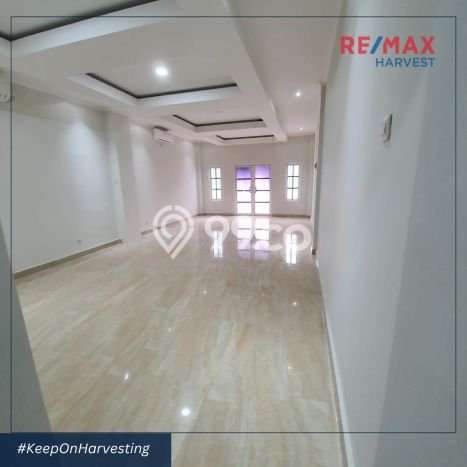 Ruko Dijual di Jakarta Barat LT 67m2 & LB 270m2 Lokasi Terbaik! Ruko Dijual di Jakarta Barat LT 67m2 & LB 270m2 Lokasi Terbaik!