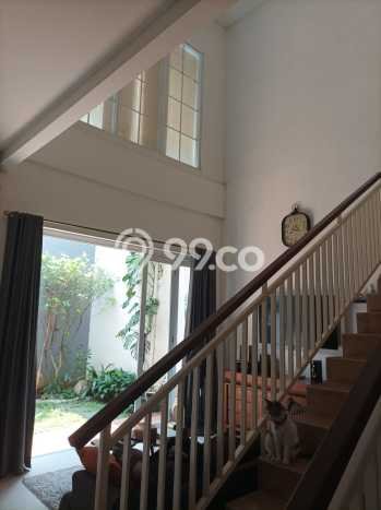Rumah Elit Modern Siap Huni di BSD Nusaloka Tangerang Rumah Elit Modern Siap Huni di BSD Nusaloka Tangerang