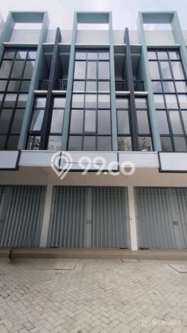 Ruko Bagus LT 64m2 LB 257m2 Dijual di Wiyung Surabaya Ruko Bagus LT 64m2 LB 257m2 Dijual di Wiyung Surabaya
