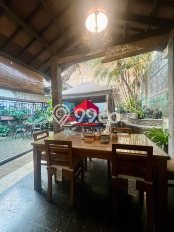 Hunian Mewah LB 311m2 Siap Pakai Desain Elegan di Pondok Indah, Jakarta Selatan Hunian Mewah LB 311m2 Siap Pakai Desain Elegan di Pondok Indah, Jakarta Selatan