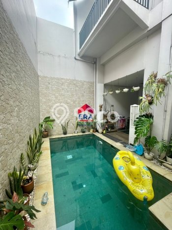 Rumah Mewah LB 390m2 Siap Pakai Desain Elegan di Bintaro, Tangerang Selatan Rumah Mewah LB 390m2 Siap Pakai Desain Elegan di Bintaro, Tangerang Selatan