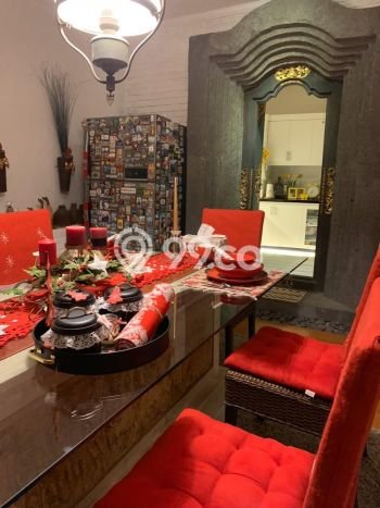Hunian Mewah LB 520m2 Siap Huni Desain Elegan di Bintaro, Tangerang Selatan Hunian Mewah LB 520m2 Siap Huni Desain Elegan di Bintaro, Tangerang Selatan