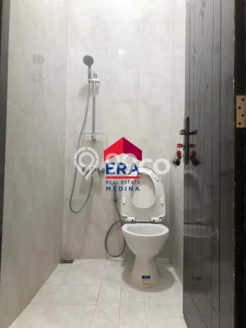 Dijual Hunian Rumah Terawat 5 KT di Bintaro, Tangerang Selatan Dijual Hunian Rumah Terawat 5 KT di Bintaro, Tangerang Selatan