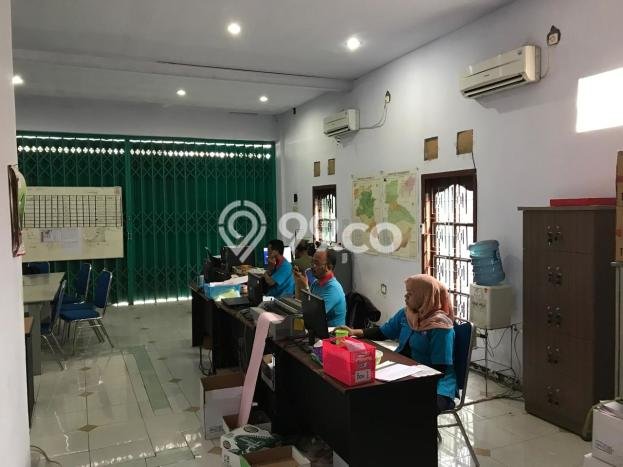 Disewakan Gudang komersial di Mojoagung luas bangunan 250m2 Disewakan Gudang komersial di Mojoagung luas bangunan 250m2