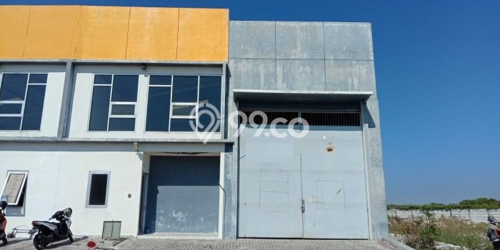 Gudang Disewa di Manyar, Gresik, LT 660m2 / LB 540m2 Gudang Disewa di Manyar, Gresik, LT 660m2 / LB 540m2