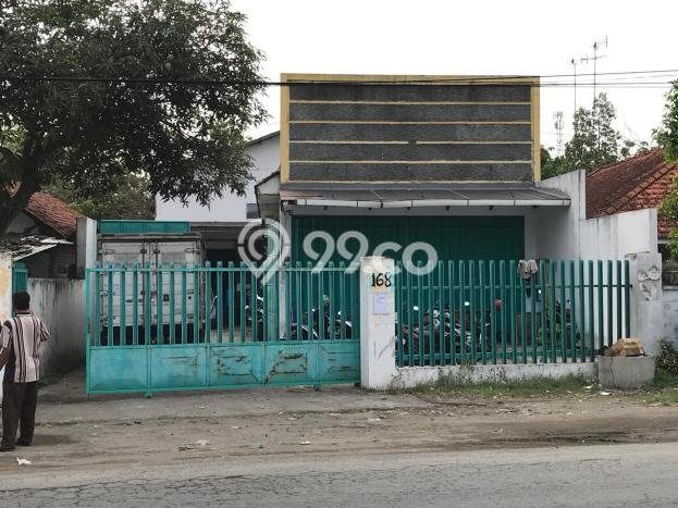 Disewakan Gudang komersial di Mojoagung luas bangunan 250m2 Disewakan Gudang komersial di Mojoagung luas bangunan 250m2