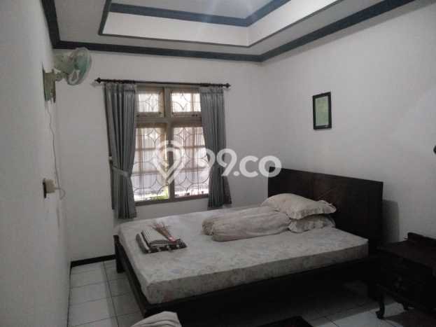 Rumah Modern 4 Kamar LT 218m2 di Unimas Garden Waru Rumah Modern 4 Kamar LT 218m2 di Unimas Garden Waru