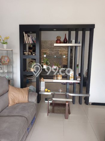 Hunian Elit LB 250m2 Siap Pakai Desain Elegan di Ketintang, Surabaya Hunian Elit LB 250m2 Siap Pakai Desain Elegan di Ketintang, Surabaya