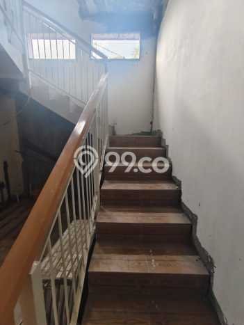 Rumah Modern Minimalis 12 Kamar Siap Huni di Rungkut Rumah Modern Minimalis 12 Kamar Siap Huni di Rungkut