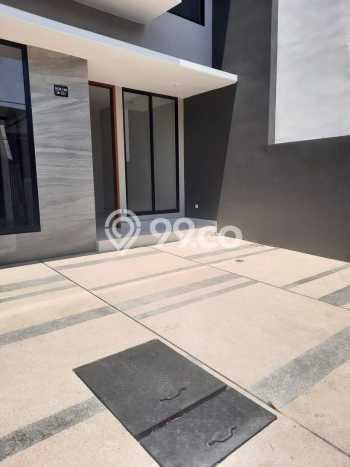 Rumah Modern 5 KT LT 120m2 di Kutisari Rumah Modern 5 KT LT 120m2 di Kutisari