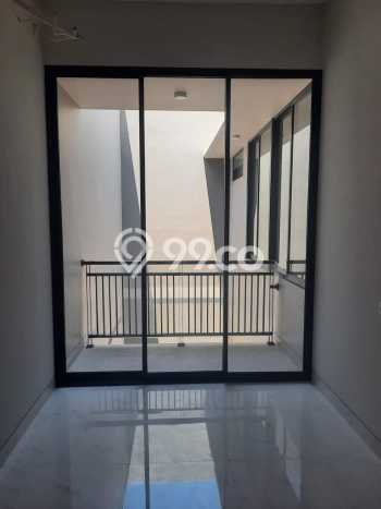 Rumah Modern 5 KT LT 120m2 di Kutisari Rumah Modern 5 KT LT 120m2 di Kutisari