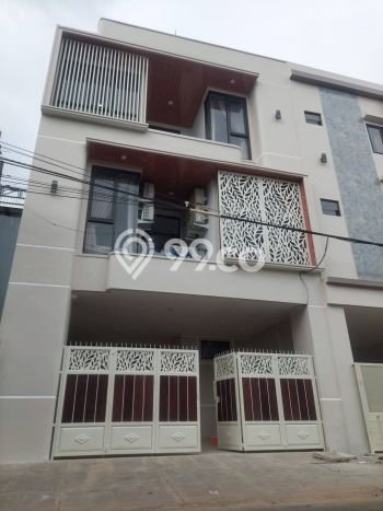 Dijual Rumah Kost di Malang Kota, Malang, 18 KT, 19 KM, Bangunan 340m2 Dijual Rumah Kost di Malang Kota, Malang, 18 KT, 19 KM, Bangunan 340m2