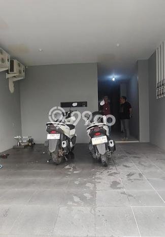 Dijual Rumah Kost di Kutisari, Surabaya, 16 KT, 16 KM, Bangunan 380m2 Dijual Rumah Kost di Kutisari, Surabaya, 16 KT, 16 KM, Bangunan 380m2
