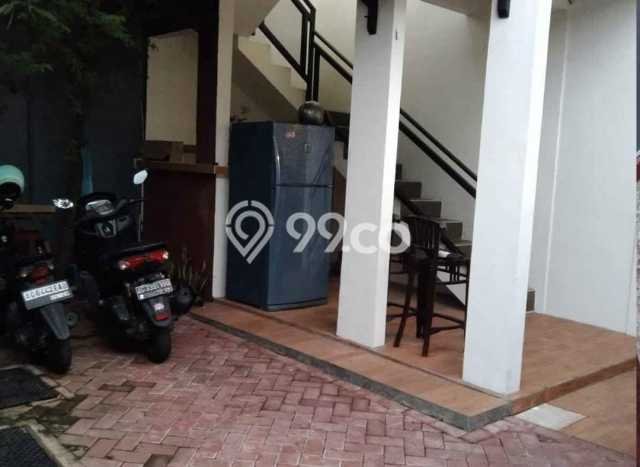 Dijual Segera Kost 15 Kamar, 16 Kamar Mandi di Wonokromo, Surabaya, Luas 448m2 Dijual Segera Kost 15 Kamar, 16 Kamar Mandi di Wonokromo, Surabaya, Luas 448m2