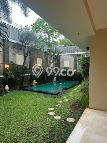 Hunian Kondisi Baik Disewakan di Kemang, Jakarta Selatan LT 550m2, LB 480m2 Hunian Kondisi Baik Disewakan di Kemang, Jakarta Selatan LT 550m2, LB 480m2