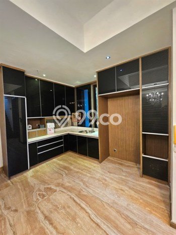 Rumah Luxury Modern Tanpa Renovasi di Thamrin Jakarta Pusat Rumah Luxury Modern Tanpa Renovasi di Thamrin Jakarta Pusat