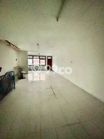 FOR RENT! Ruko di Cicadas Cocok untuk Bisnis 300m2 FOR RENT! Ruko di Cicadas Cocok untuk Bisnis 300m2