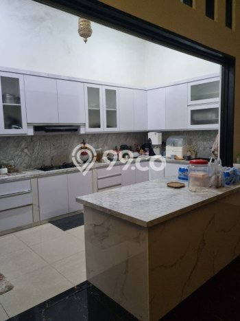 For Sale! Premium House LT 432m2 Desain Modern di Kemang Pratama For Sale! Premium House LT 432m2 Desain Modern di Kemang Pratama