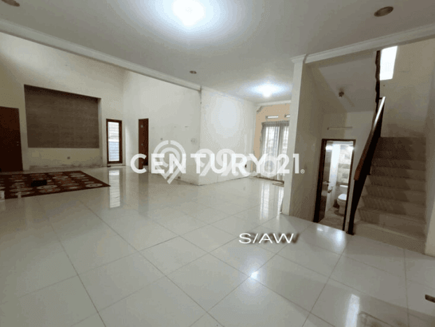 Rumah Elit Modern Tanpa Renovasi di Turangga Bandung Rumah Elit Modern Tanpa Renovasi di Turangga Bandung
