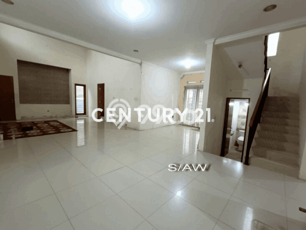 Rumah Elit Modern Tanpa Renovasi di Turangga Bandung Rumah Elit Modern Tanpa Renovasi di Turangga Bandung