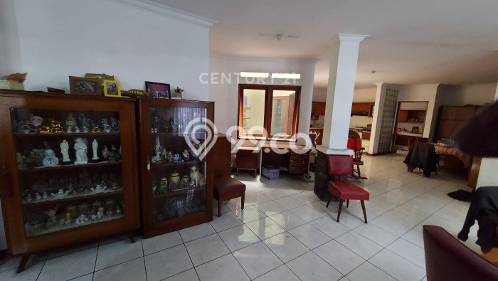 Best Deal Hunian Mewah Ideal dan Luas di Batununggal, Bandung Best Deal Hunian Mewah Ideal dan Luas di Batununggal, Bandung
