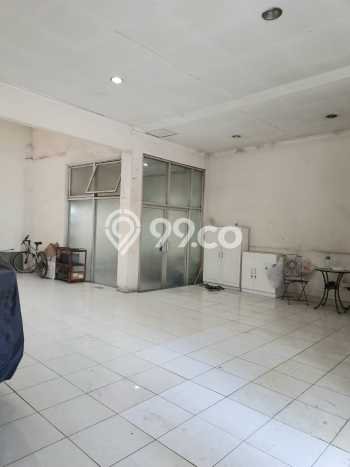 Ruko Dijual di Bandung LT 376m2 & LB 352m2 Lokasi Terbaik! Ruko Dijual di Bandung LT 376m2 & LB 352m2 Lokasi Terbaik!