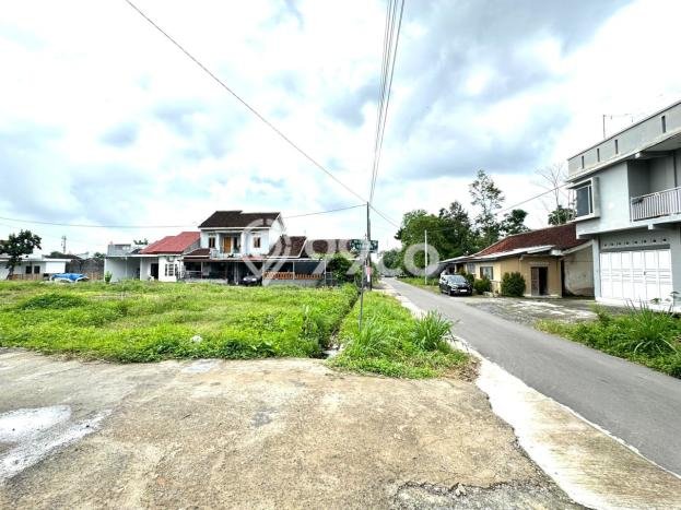 Tanah Investasi Dijual di Yogyakarta Punya Luas 200m2 Tanah Investasi Dijual di Yogyakarta Punya Luas 200m2