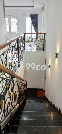 Jual Rumah Luas Megah Dengan View Eksklusif di Pakuwon Indah, Surabaya Jual Rumah Luas Megah Dengan View Eksklusif di Pakuwon Indah, Surabaya