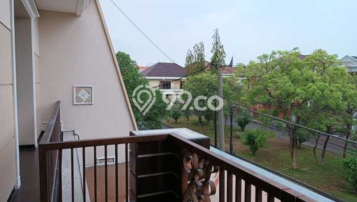 Rumah Mewah Siap Huni LT 375m2 di Sukolilo, Surabaya Rumah Mewah Siap Huni LT 375m2 di Sukolilo, Surabaya