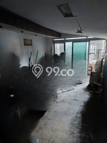 Ruko Usaha Dijual di Bubutan Surabaya LT 86m2 & LB 258m2 Ruko Usaha Dijual di Bubutan Surabaya LT 86m2 & LB 258m2