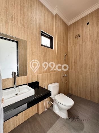 For Sale Rumah Elit Exclusive di Mulyorejo, Surabaya For Sale Rumah Elit Exclusive di Mulyorejo, Surabaya