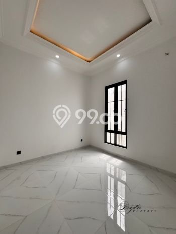 For Sale Rumah Elit Exclusive di Mulyorejo, Surabaya For Sale Rumah Elit Exclusive di Mulyorejo, Surabaya