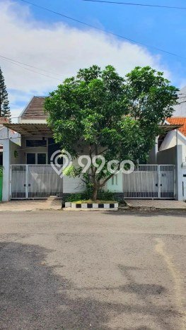 Siap Huni Rumah Mewah 4 Kamar di Rungkut Dekat ke Mana Pun Siap Huni Rumah Mewah 4 Kamar di Rungkut Dekat ke Mana Pun