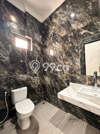 For Sale Rumah Elit Exclusive di Mulyorejo, Surabaya For Sale Rumah Elit Exclusive di Mulyorejo, Surabaya