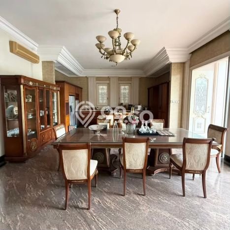 Siap Huni Rumah Mewah 9 Kamar di Dukuh Pakis Dekat ke Mana Pun Siap Huni Rumah Mewah 9 Kamar di Dukuh Pakis Dekat ke Mana Pun