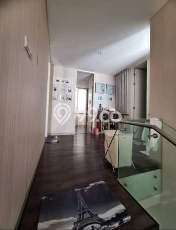 Ready to Use! Luxury House LT 180m2 Desain Modern di Pakuwon City Ready to Use! Luxury House LT 180m2 Desain Modern di Pakuwon City