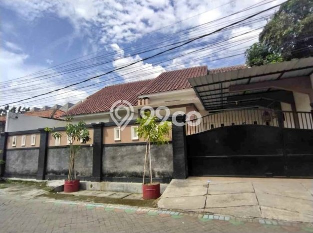 Hunian Eksklusif Siap Huni LT 347m2 di Tenggilis Mejoyo, Surabaya Hunian Eksklusif Siap Huni LT 347m2 di Tenggilis Mejoyo, Surabaya