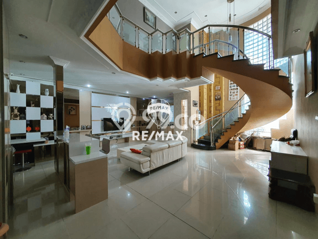 Rumah Mewah Dijual LT 377m2 di Kelapa Gading, Jakarta Utara Rumah Mewah Dijual LT 377m2 di Kelapa Gading, Jakarta Utara