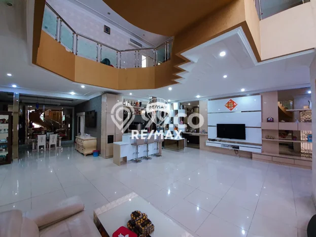 Rumah Mewah Dijual LT 377m2 di Kelapa Gading, Jakarta Utara Rumah Mewah Dijual LT 377m2 di Kelapa Gading, Jakarta Utara