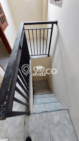 Jual Rumah Bagus Siap Huni LB 110m2 di Curug, Tangerang Jual Rumah Bagus Siap Huni LB 110m2 di Curug, Tangerang