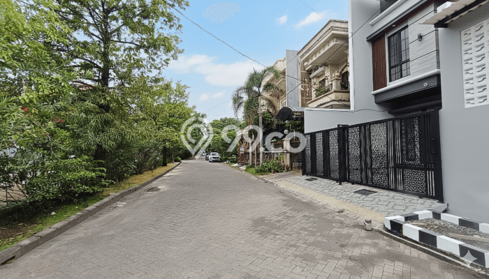 Dijual Rumah Mewah Exclusive di Sukolilo, Surabaya Dijual Rumah Mewah Exclusive di Sukolilo, Surabaya