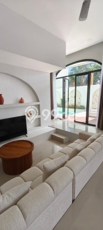 Rumah Elit LB 190m2 Siap Pakai Desain Elegan di canggu, Badung Rumah Elit LB 190m2 Siap Pakai Desain Elegan di canggu, Badung