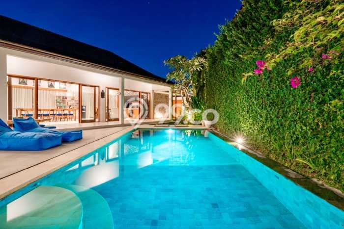 Ready to Use! Premium House LT 500m2 Desain Modern di Canggu Ready to Use! Premium House LT 500m2 Desain Modern di Canggu