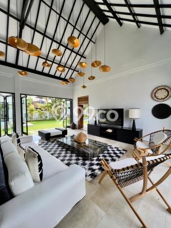Rumah Mewah LB 500m2 Siap Huni Desain Elegan di Canggu, Badung Rumah Mewah LB 500m2 Siap Huni Desain Elegan di Canggu, Badung