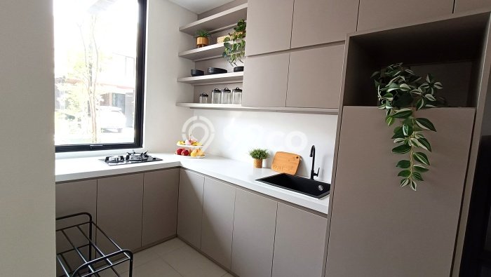 Disewakan Rumah Harga Terjangkau di Gununganyar Surabaya dengan 3 Kamar Tidur Disewakan Rumah Harga Terjangkau di Gununganyar Surabaya dengan 3 Kamar Tidur
