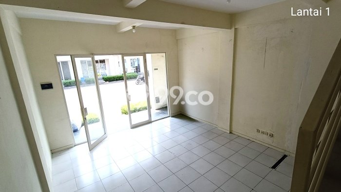 Ruko Dijual di Taman LT 33m2, LB 67m2 Solusi Investasi Cerdas Ruko Dijual di Taman LT 33m2, LB 67m2 Solusi Investasi Cerdas