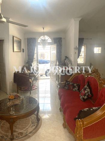For Sale Hunian Rumah Terawat 4 KT di Raffles Hills, Jakarta Timur For Sale Hunian Rumah Terawat 4 KT di Raffles Hills, Jakarta Timur