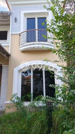 Rumah Minimalis 5 KT LT 200m2 di Babatan Rumah Minimalis 5 KT LT 200m2 di Babatan