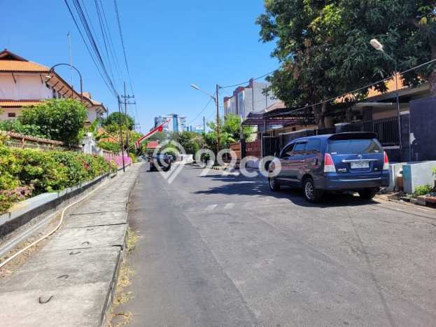 Jual Rumah Mewah Megah Dengan View Cantik di Manyar, Surabaya Jual Rumah Mewah Megah Dengan View Cantik di Manyar, Surabaya