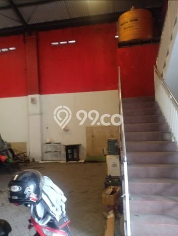 Dijual Gudang Area Komersial di Karangpilang, Luas 500m², Jalan Raya Dijual Gudang Area Komersial di Karangpilang, Luas 500m², Jalan Raya